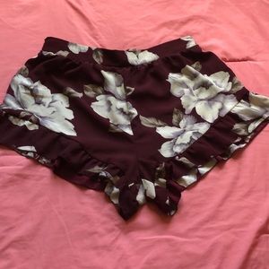 Ruffle floral shorts